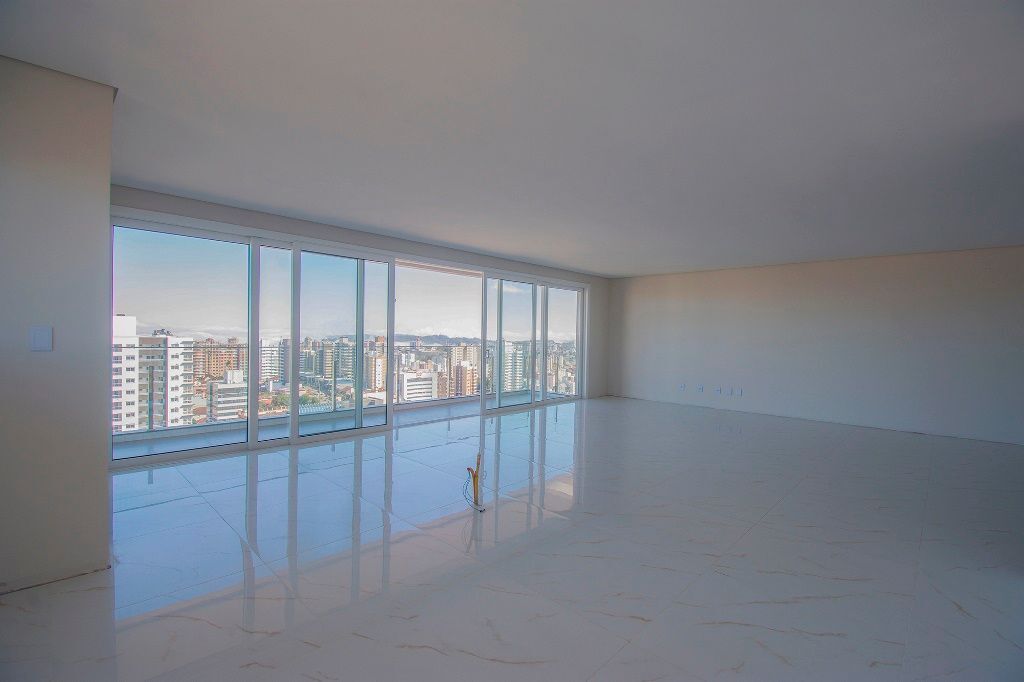 Apartamento à venda com 3 quartos, 215m² - Foto 11