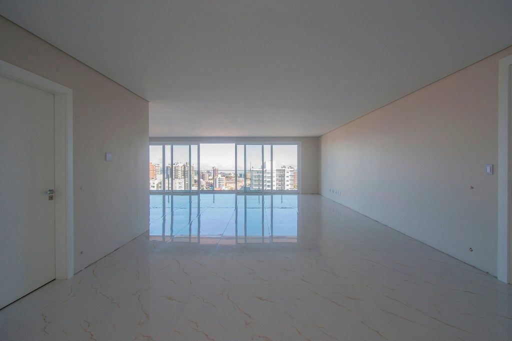 Apartamento à venda com 3 quartos, 215m² - Foto 4