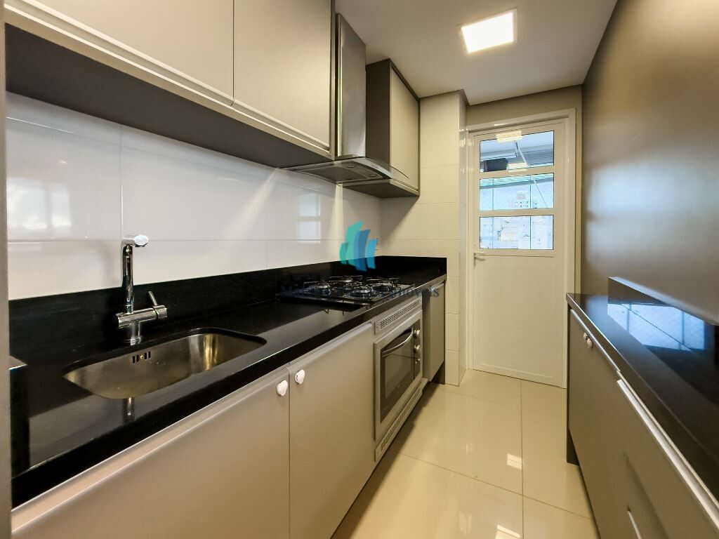 Apartamento à venda com 2 quartos, 77m² - Foto 9