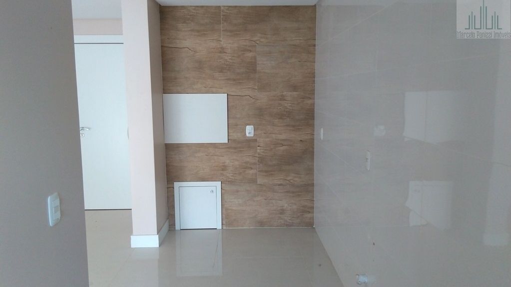 Apartamento à venda com 2 quartos, 79m² - Foto 3