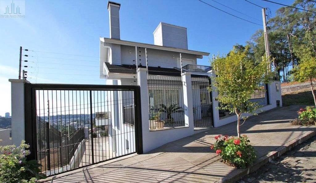 Casa à venda com 4 quartos, 400m² - Foto 2