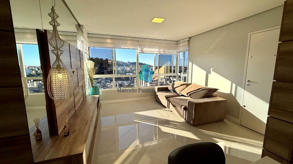 Apartamento à venda com 2 quartos, 70m² - Foto 1