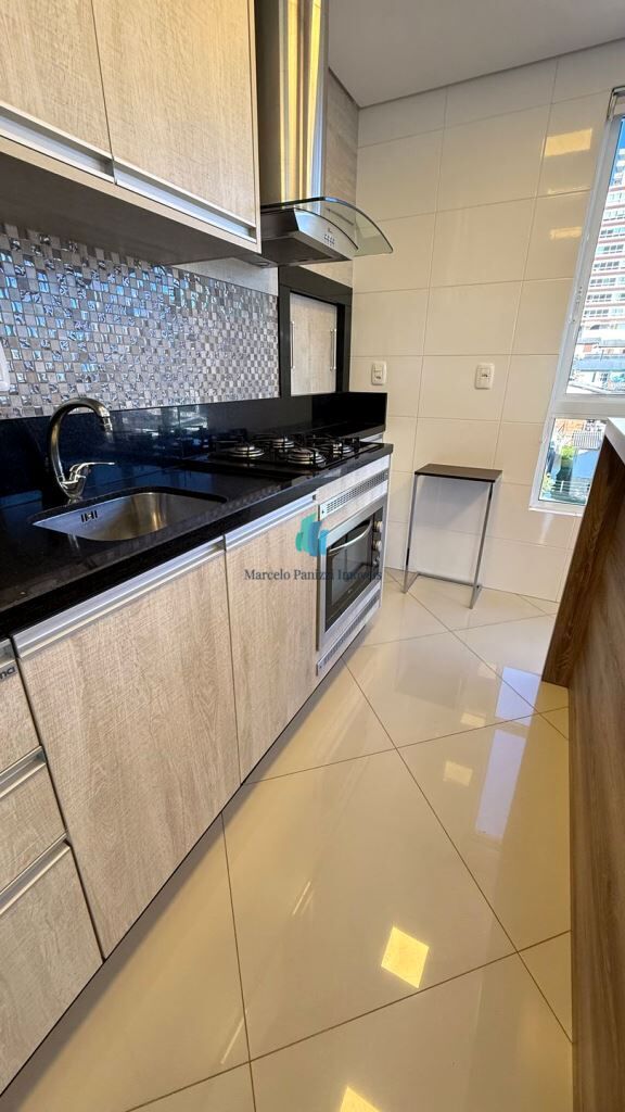 Apartamento à venda com 2 quartos, 70m² - Foto 6