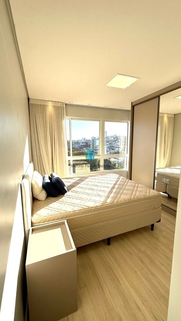 Apartamento à venda com 2 quartos, 70m² - Foto 9
