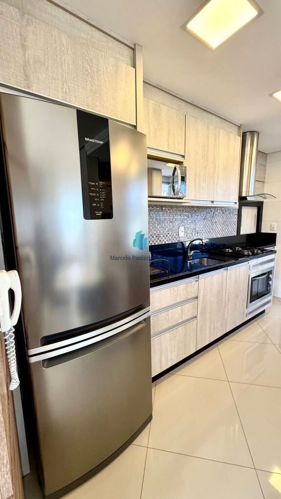 Apartamento à venda com 2 quartos, 70m² - Foto 5