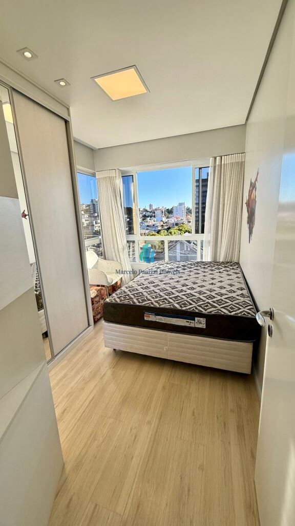 Apartamento à venda com 2 quartos, 70m² - Foto 17