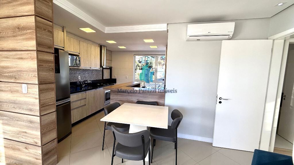 Apartamento à venda com 2 quartos, 70m² - Foto 4