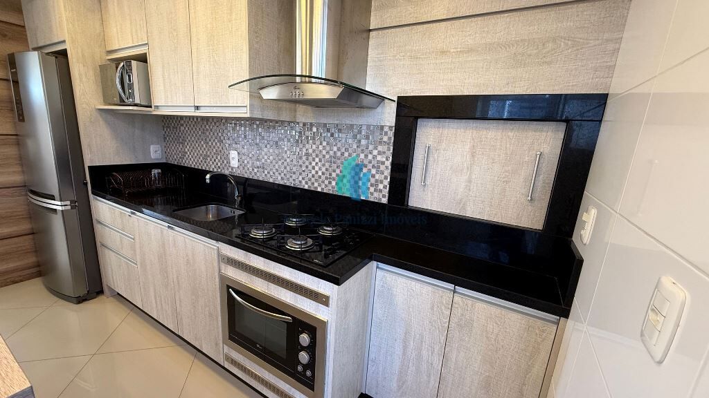 Apartamento à venda com 2 quartos, 70m² - Foto 7