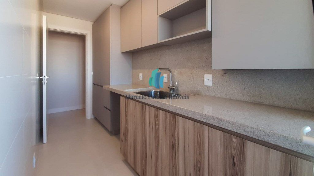 Apartamento à venda com 3 quartos, 123m² - Foto 8