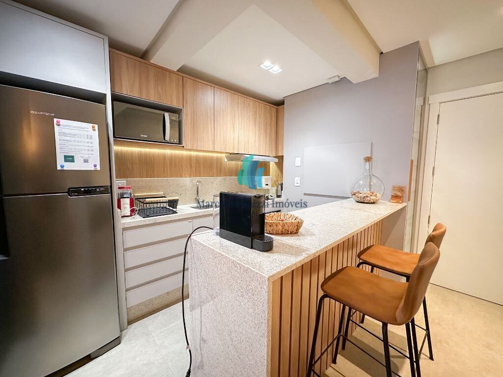 Apartamento à venda com 2 quartos, 70m² - Foto 7