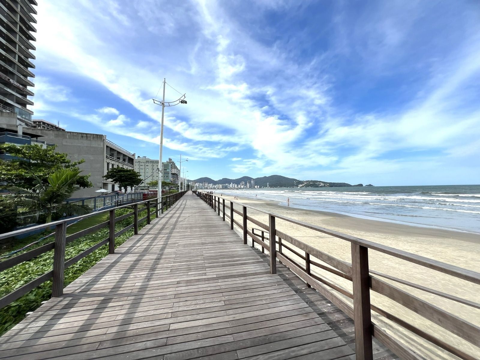 RESIDENCIAL ROLAND HEIL - Roland Heil - passarela da praia