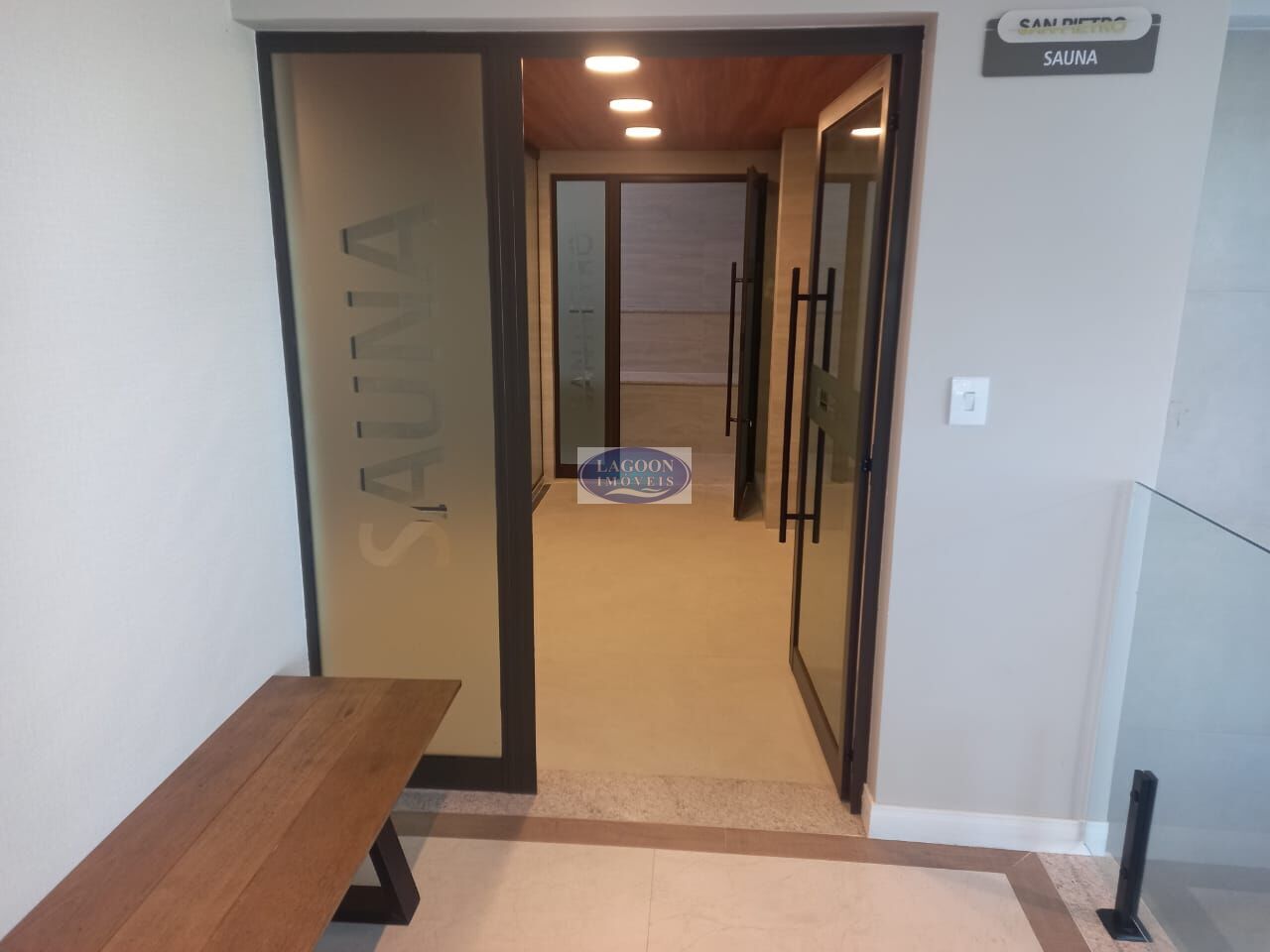 Apartamento à venda com 2 quartos, 81m² - Foto 35