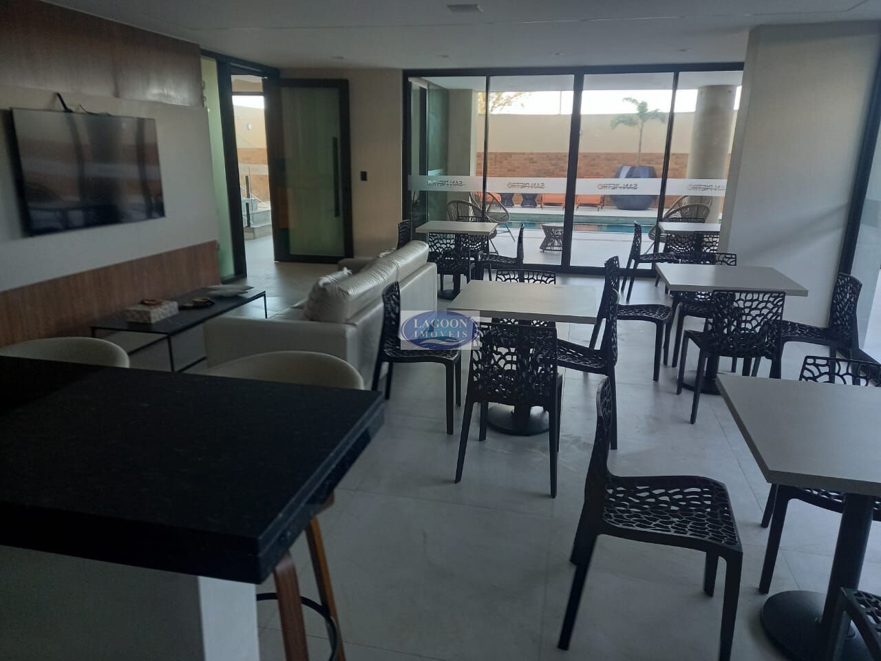 Apartamento à venda com 2 quartos, 81m² - Foto 31