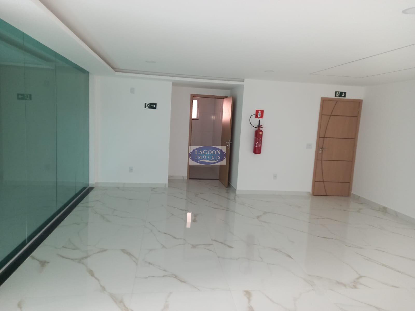 Apartamento à venda com 2 quartos, 102m² - Foto 31