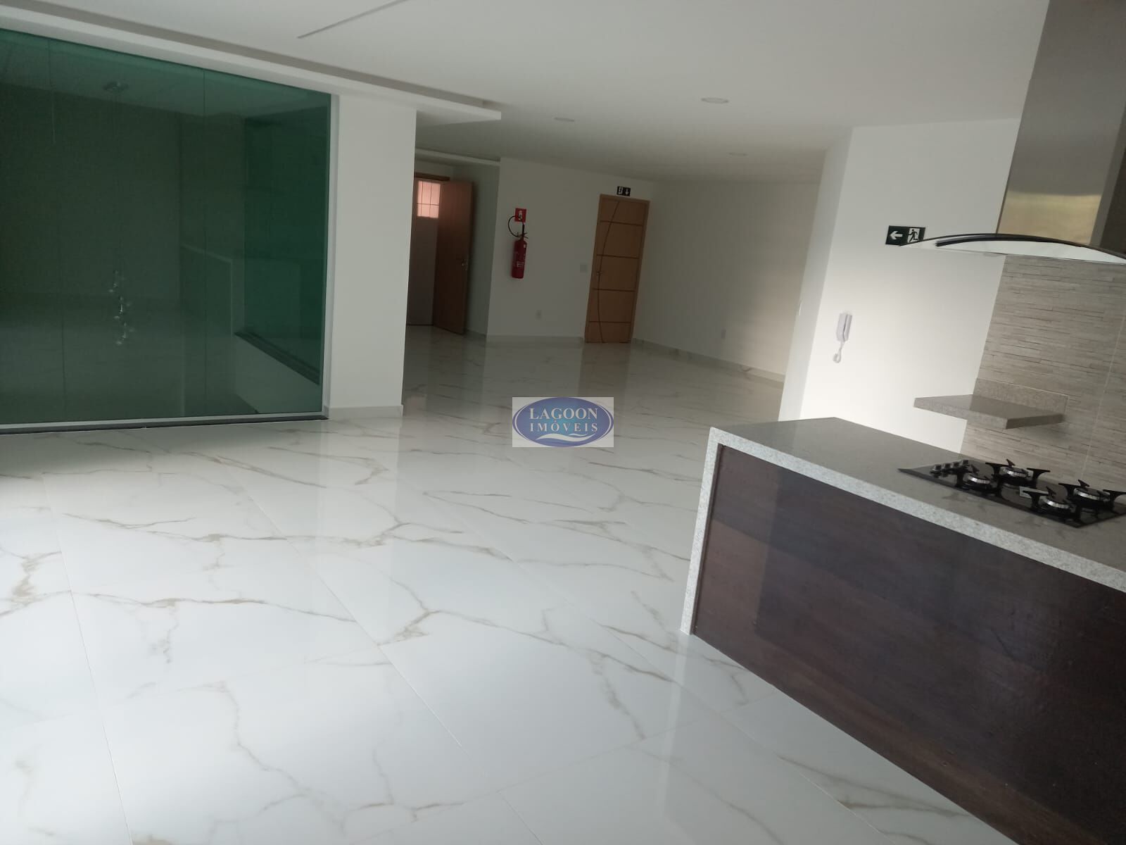 Apartamento à venda com 2 quartos, 102m² - Foto 33