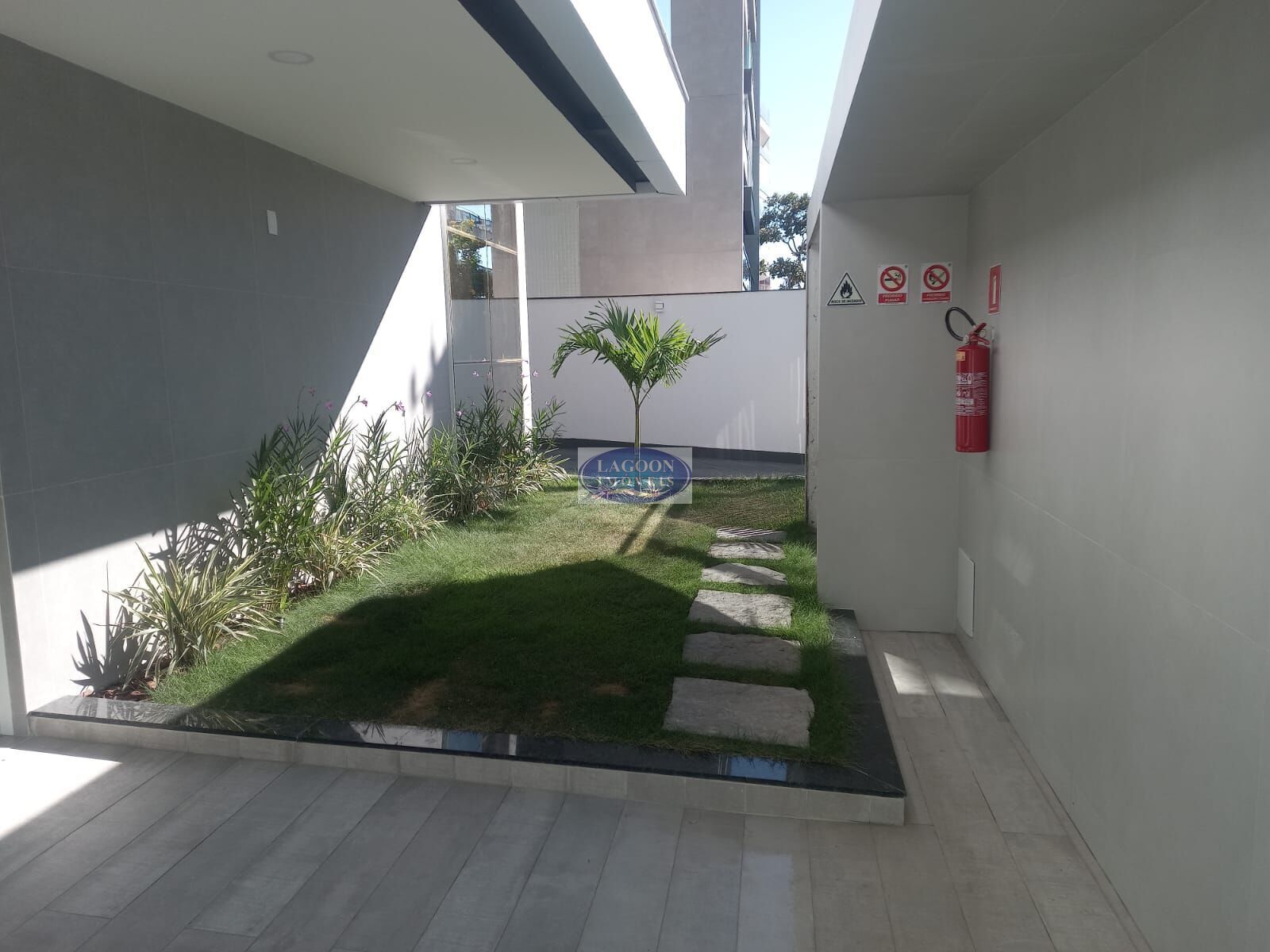 Apartamento à venda com 1 quarto, 75m² - Foto 27