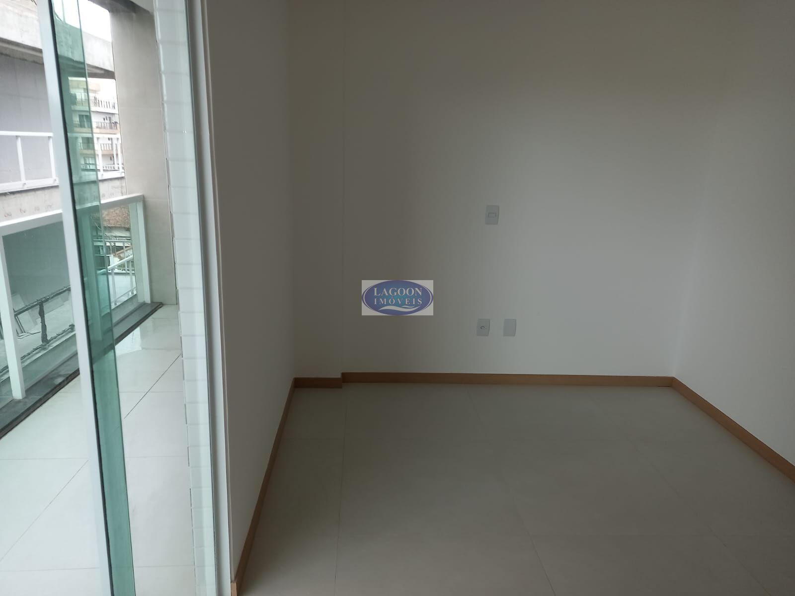 Apartamento à venda com 2 quartos, 102m² - Foto 12