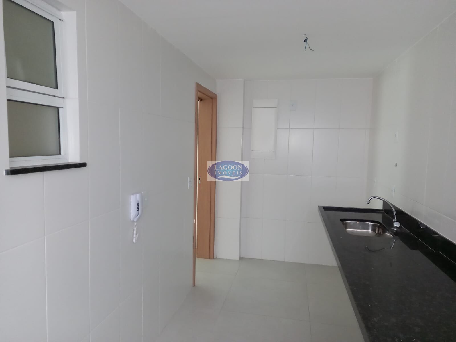 Apartamento à venda com 2 quartos, 102m² - Foto 5