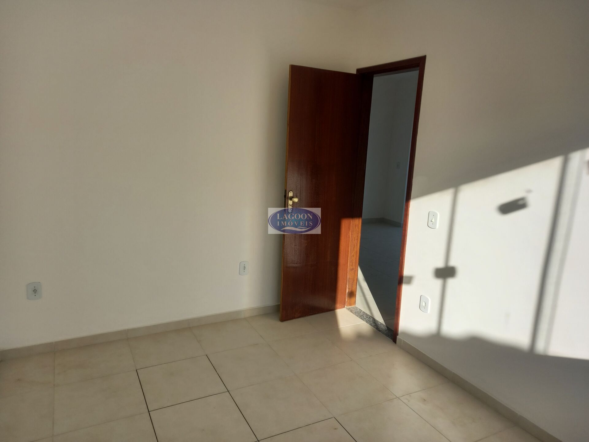 Apartamento à venda com 2 quartos, 75m² - Foto 15