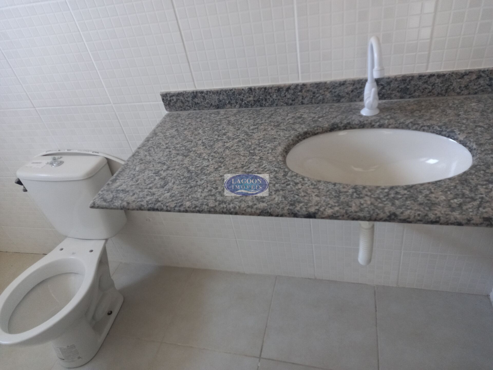 Apartamento à venda com 2 quartos, 75m² - Foto 8