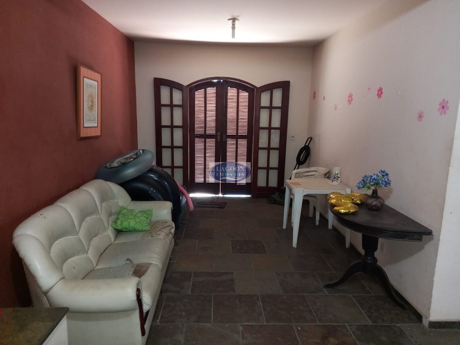 Casa à venda com 2 quartos, 120m² - Foto 3