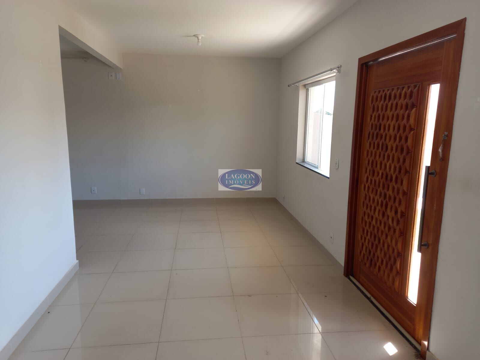 Casa de Condomínio à venda com 3 quartos, 192m² - Foto 3