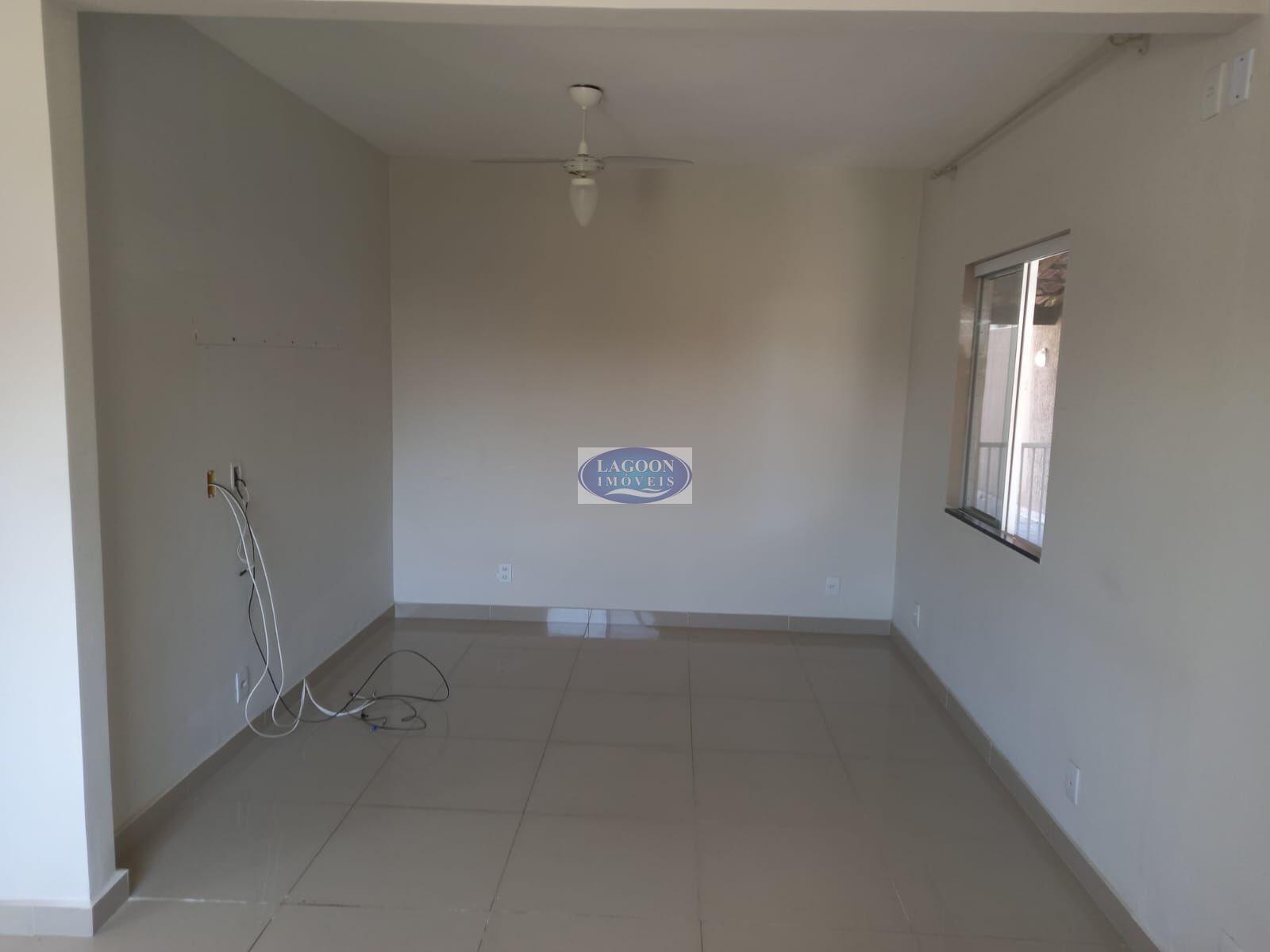 Casa de Condomínio à venda com 3 quartos, 192m² - Foto 4