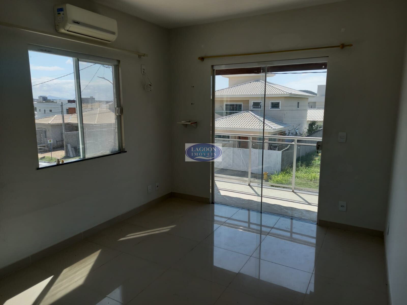 Casa de Condomínio à venda com 3 quartos, 192m² - Foto 24