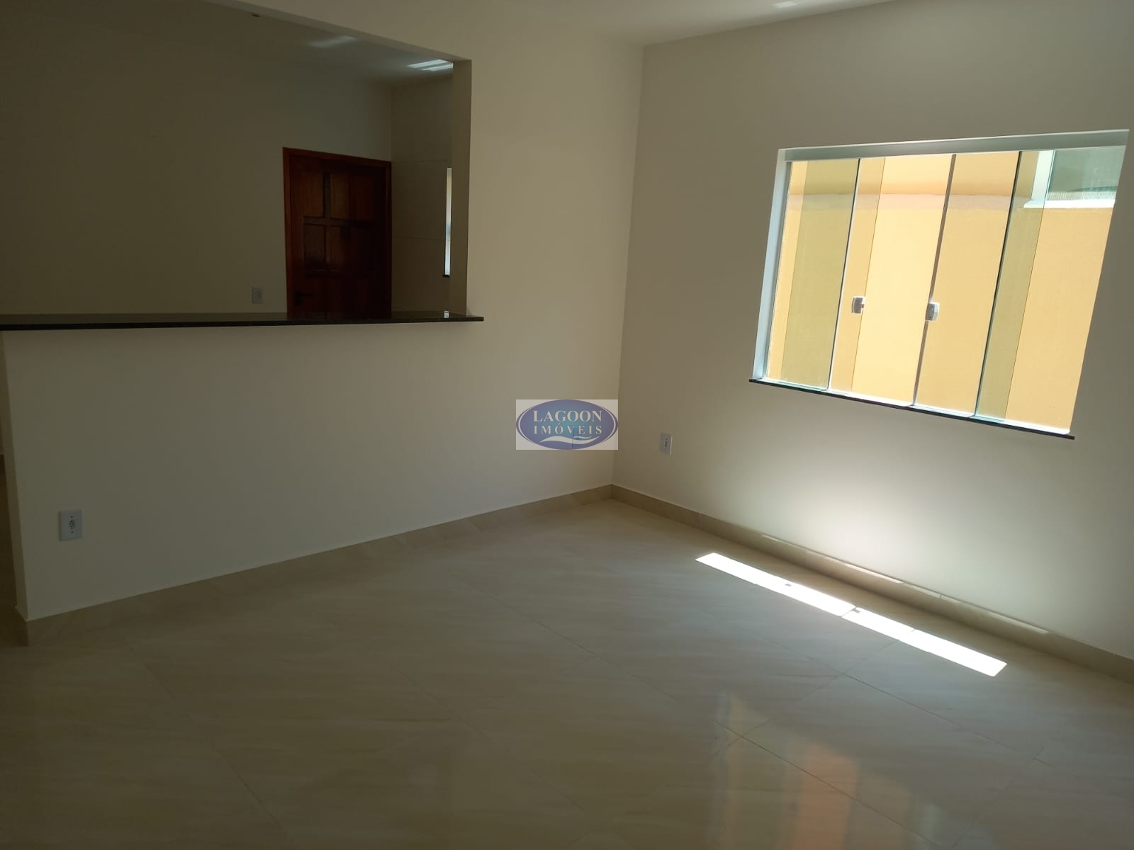 Apartamento à venda com 2 quartos, 69m² - Foto 2