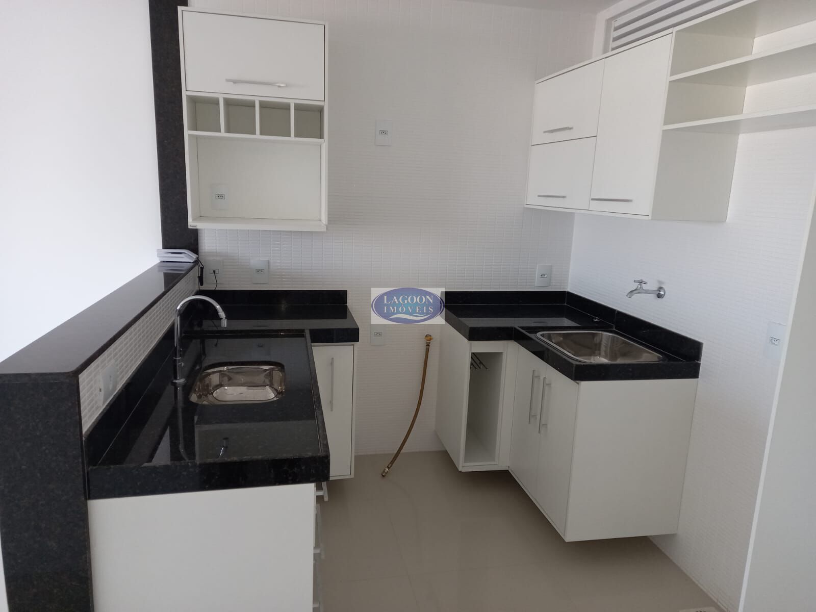 Apartamento à venda com 2 quartos, 70m² - Foto 7