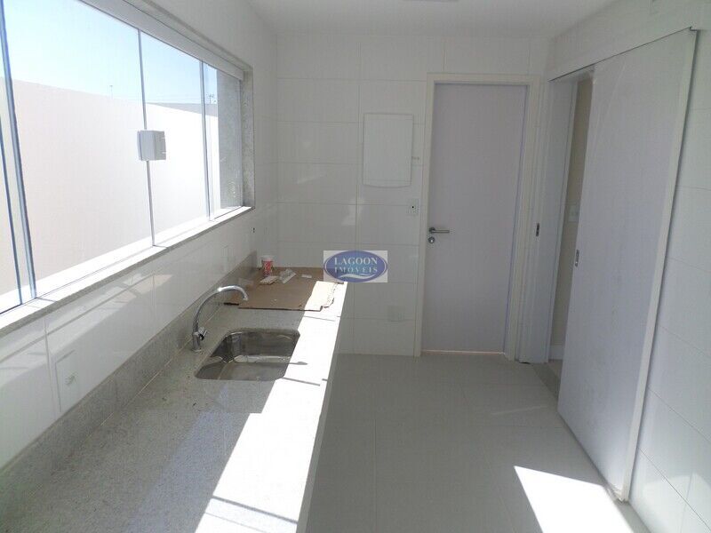 Casa à venda com 3 quartos, 130m² - Foto 13