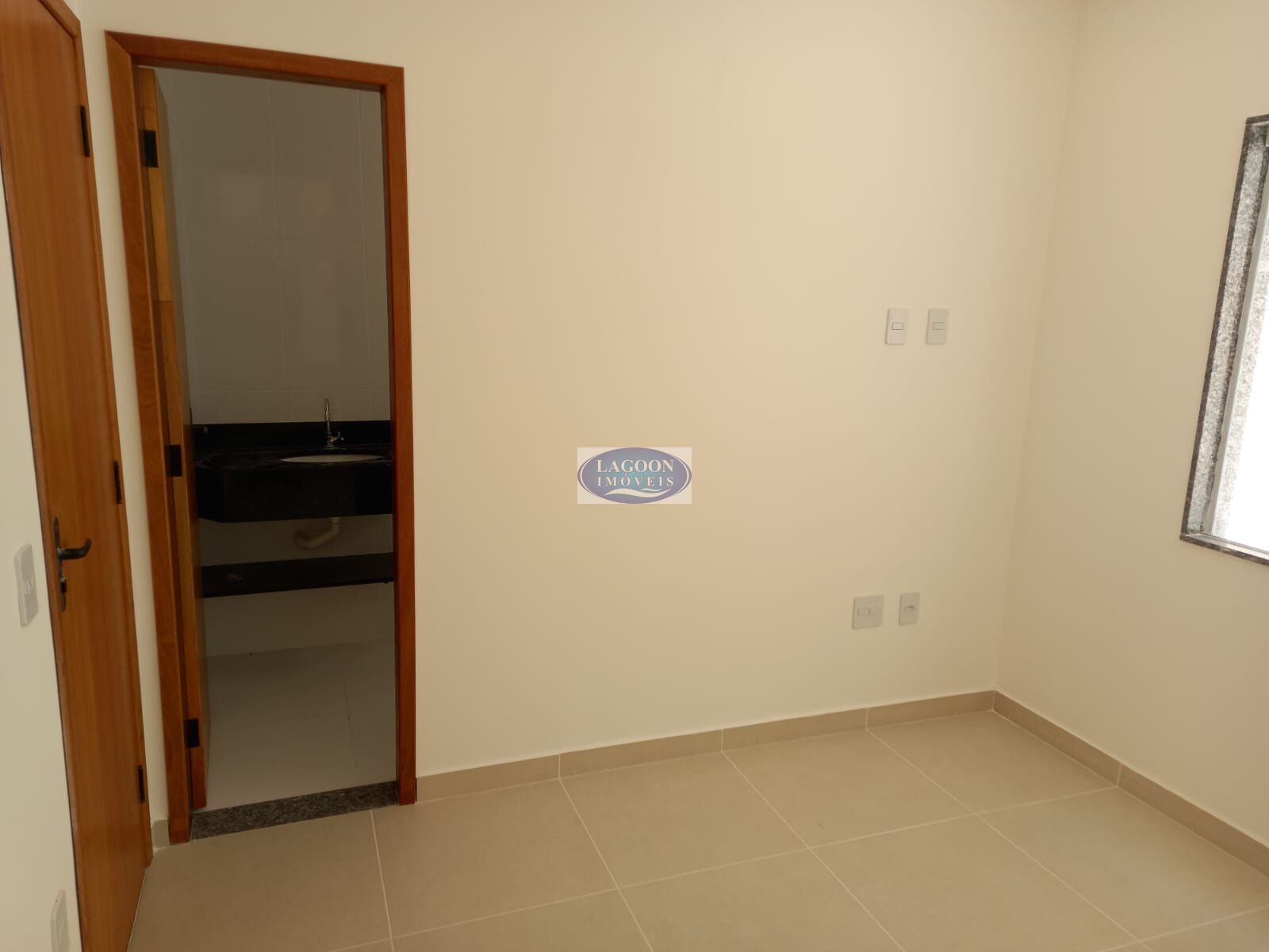 Apartamento à venda com 2 quartos, 80m² - Foto 11