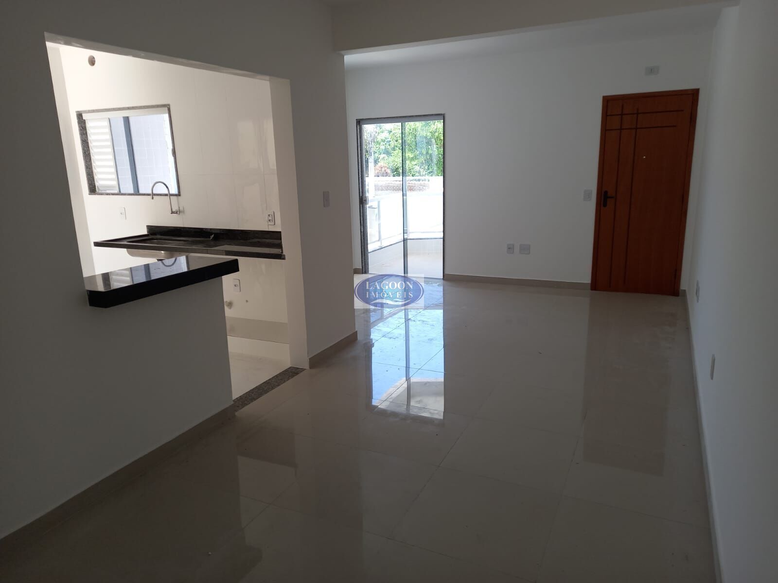 Apartamento à venda com 2 quartos, 80m² - Foto 4