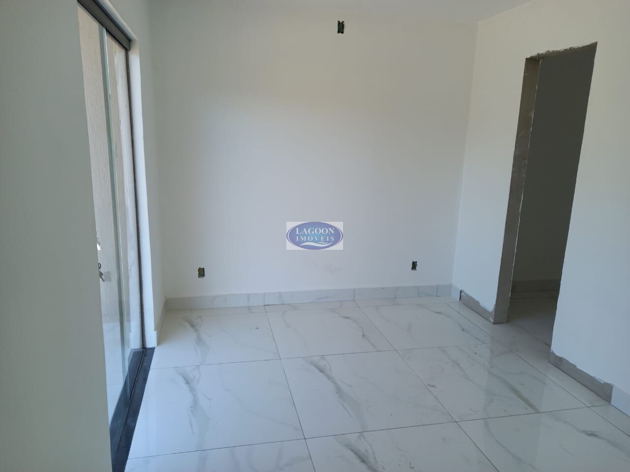 Casa à venda com 3 quartos, 80m² - Foto 13