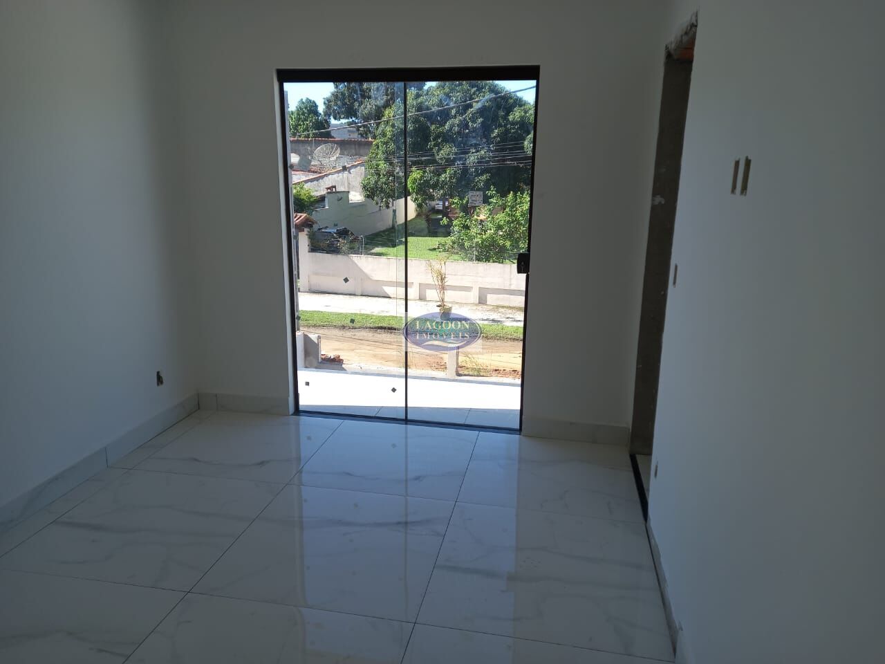 Casa à venda com 3 quartos, 80m² - Foto 17