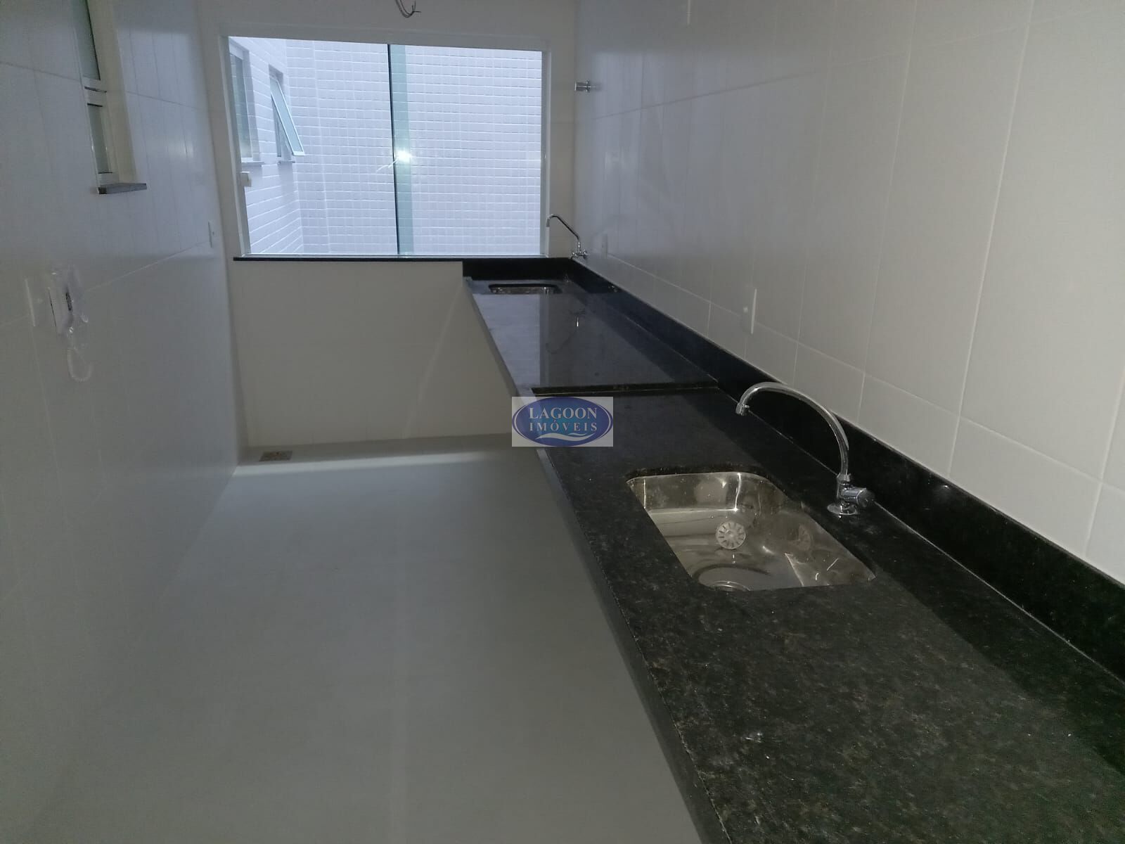 Apartamento à venda com 2 quartos, 105m² - Foto 4