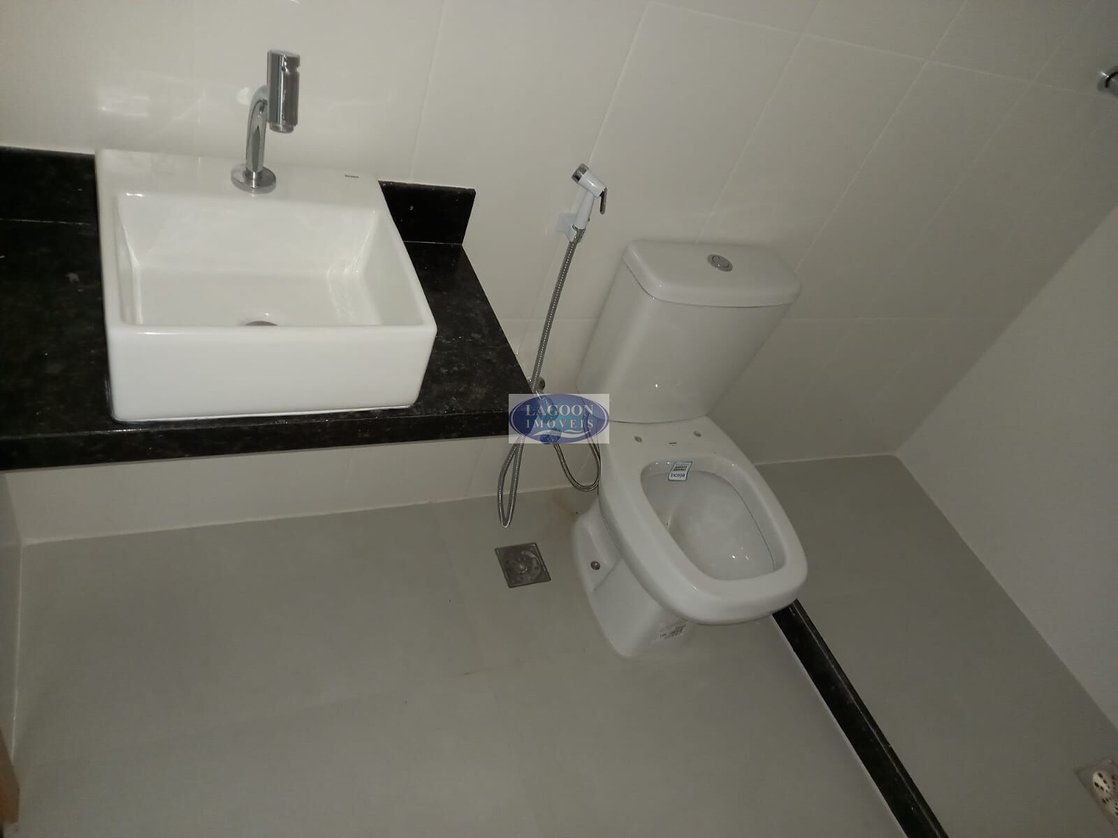 Apartamento à venda com 2 quartos, 105m² - Foto 9