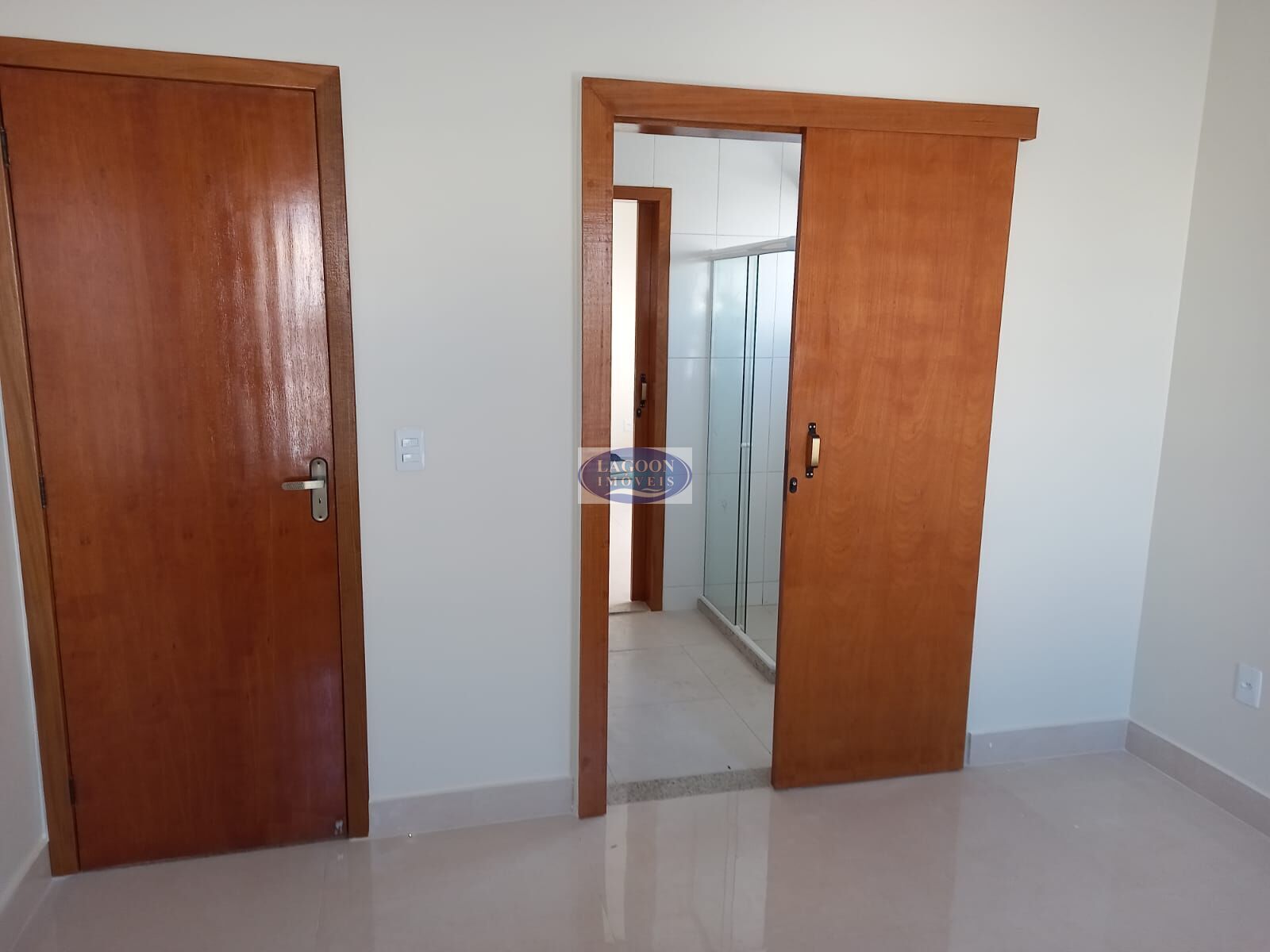 Casa à venda com 3 quartos, 135m² - Foto 14