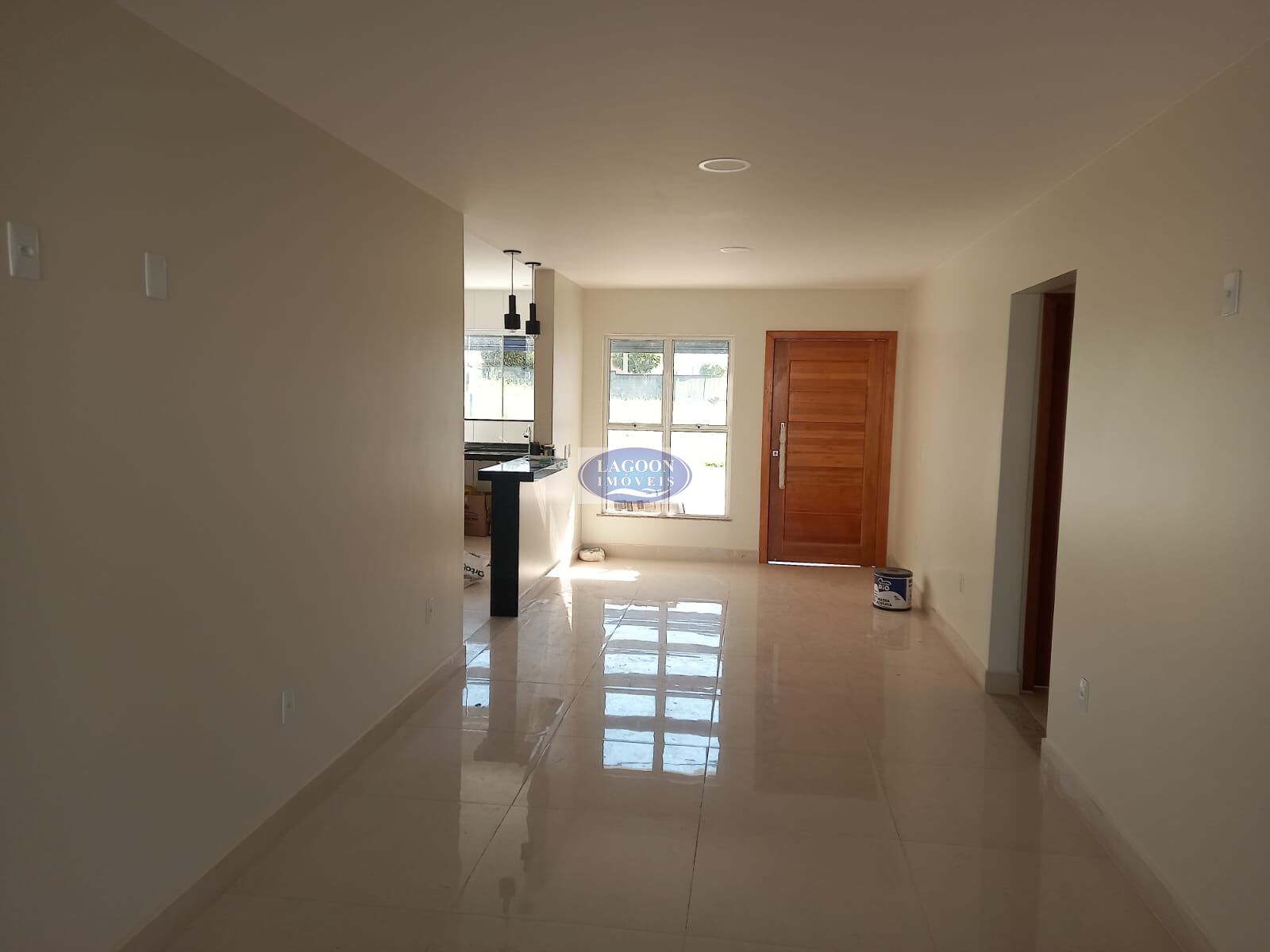 Casa à venda com 3 quartos, 135m² - Foto 2