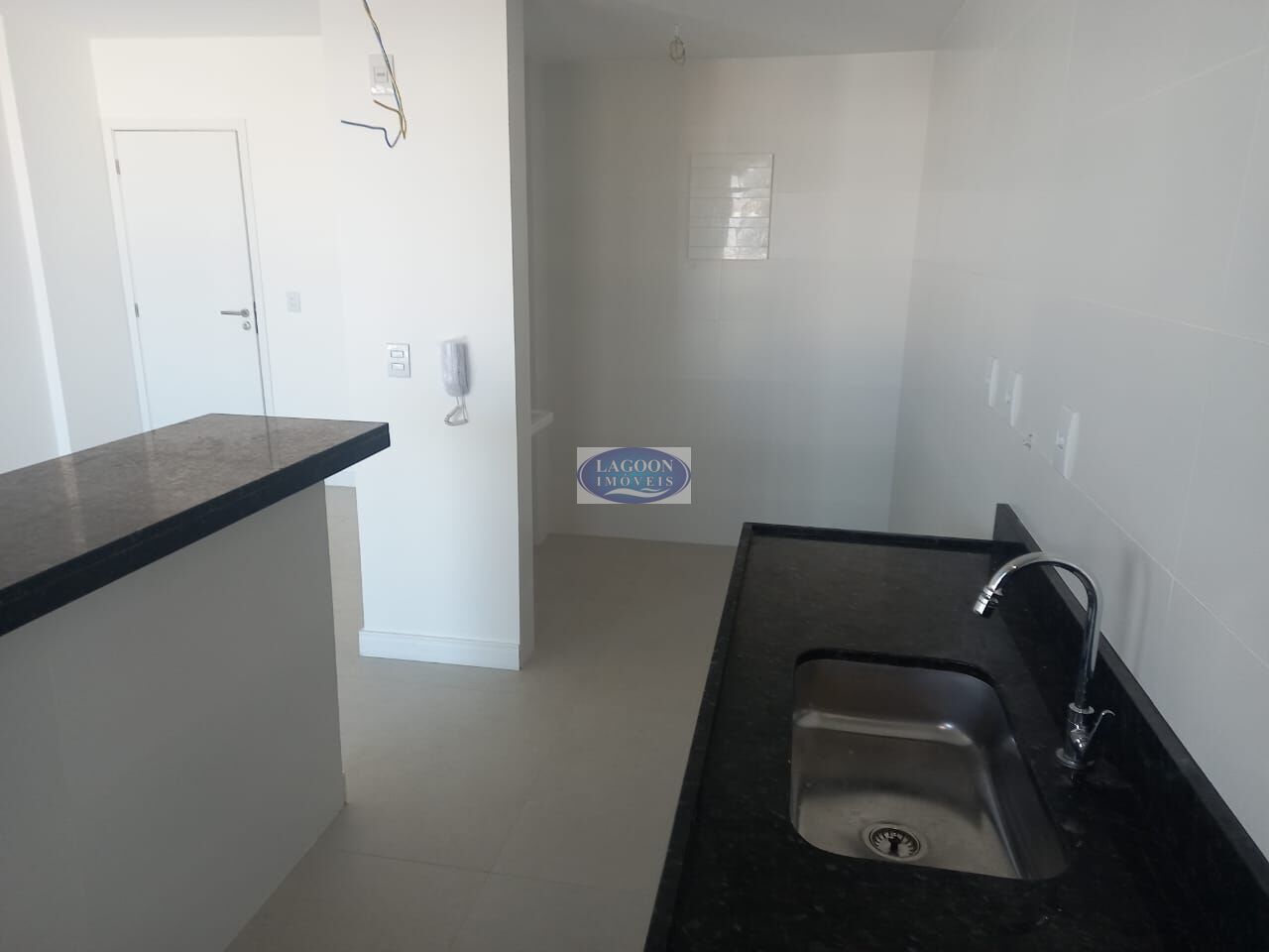 Apartamento à venda com 2 quartos, 81m² - Foto 10