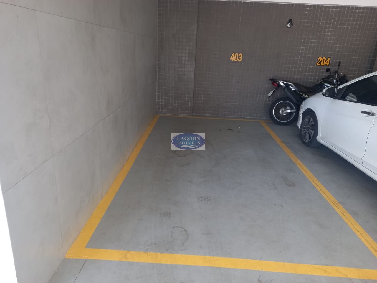 Apartamento à venda com 2 quartos, 81m² - Foto 25
