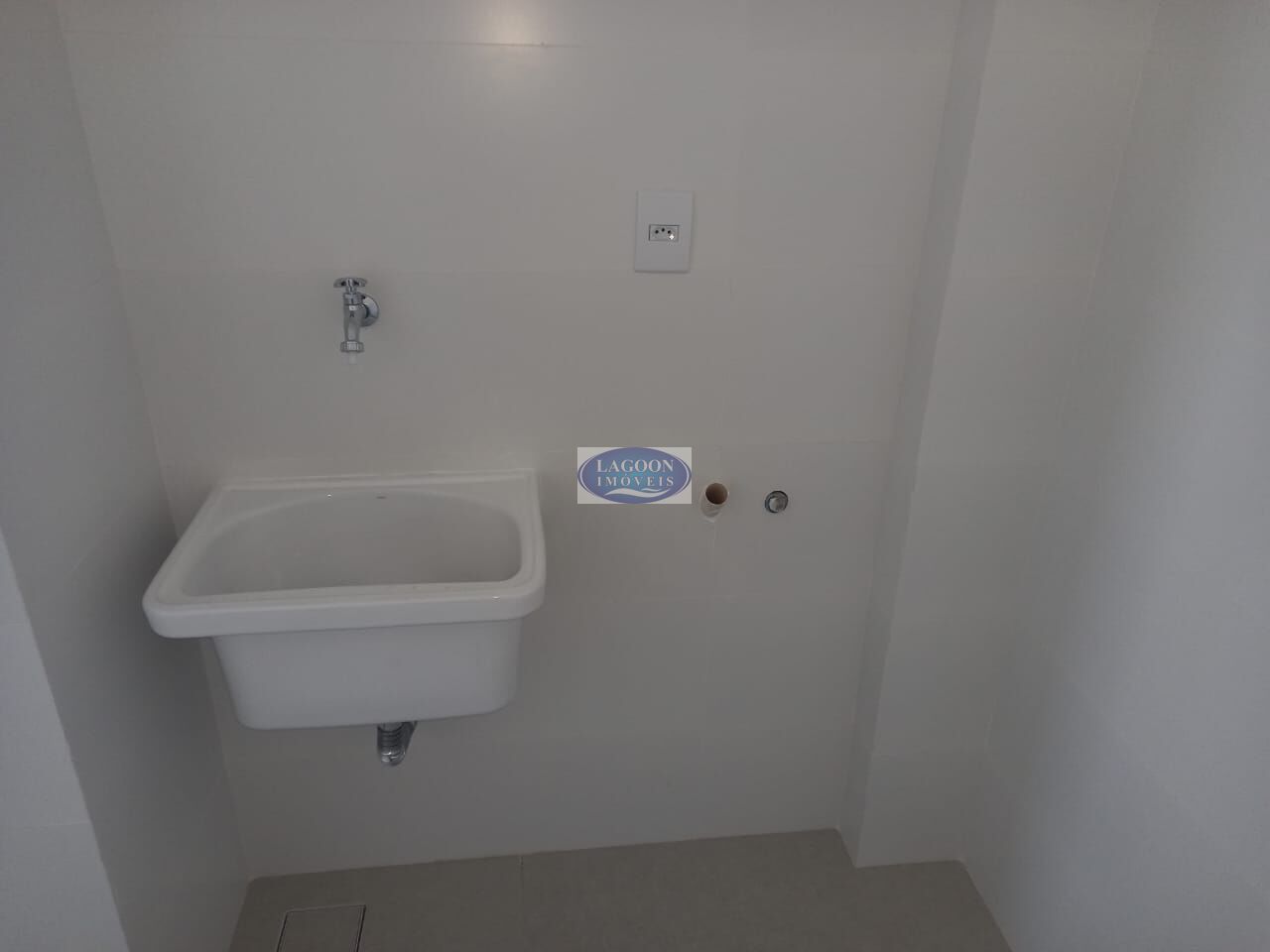 Apartamento à venda com 2 quartos, 81m² - Foto 11