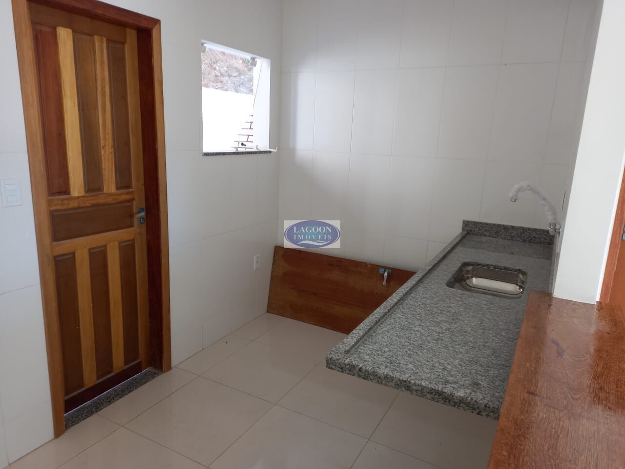 Casa de Condomínio à venda com 3 quartos, 82m² - Foto 4