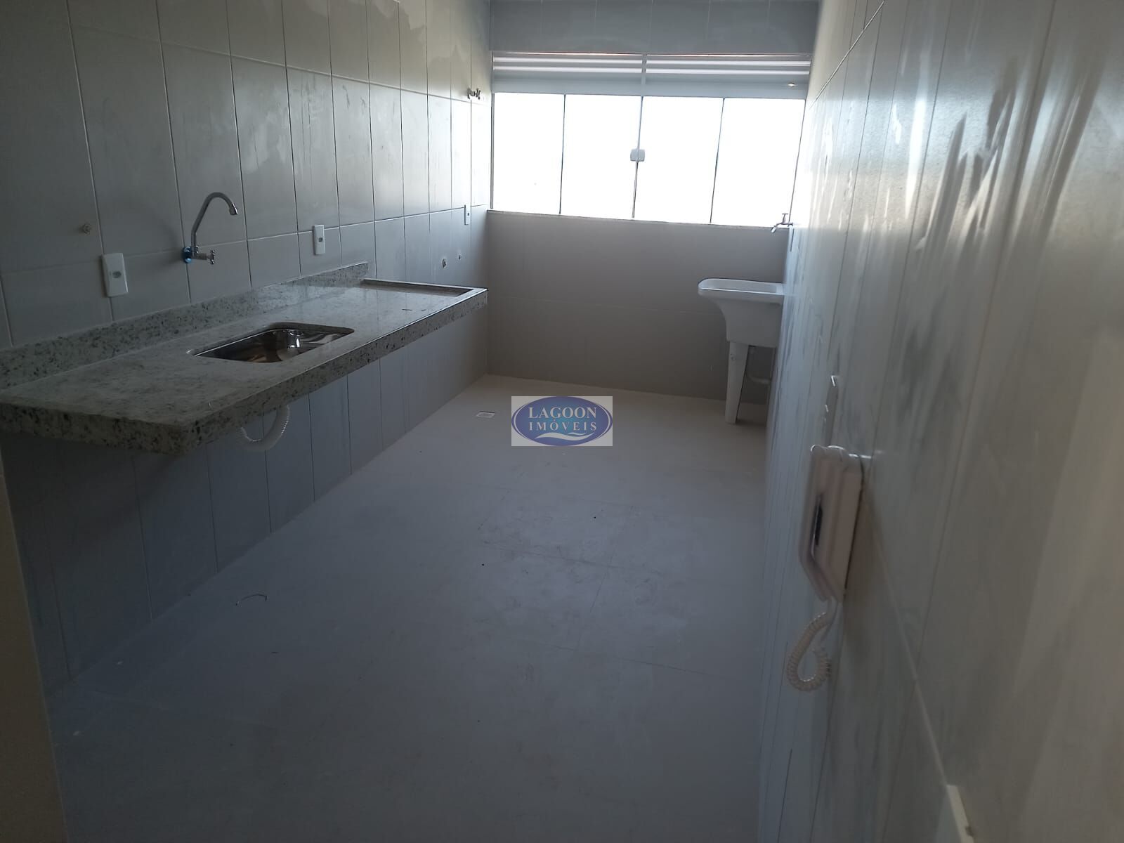 Apartamento à venda com 3 quartos, 96m² - Foto 7