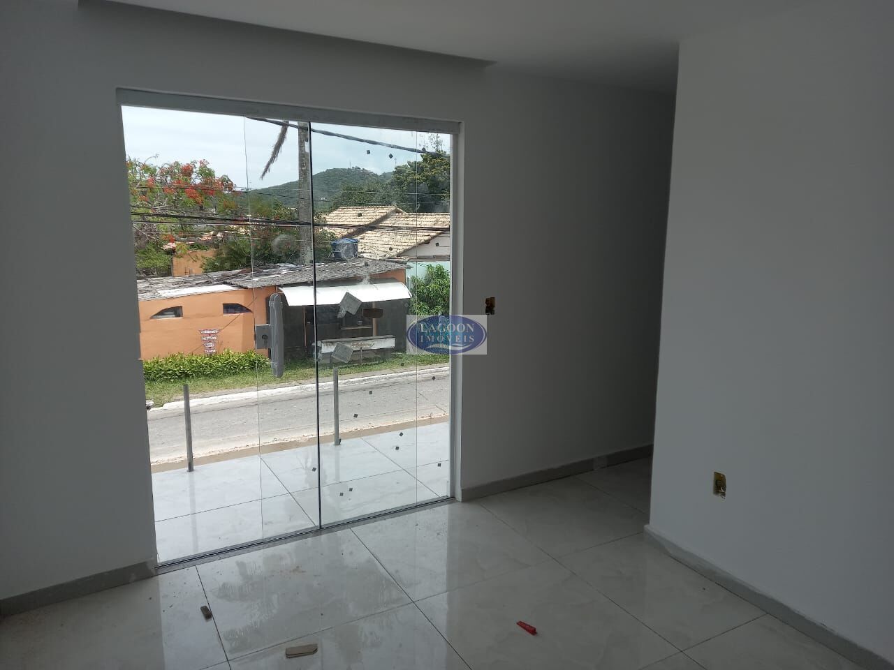 Casa à venda com 4 quartos, 120m² - Foto 9