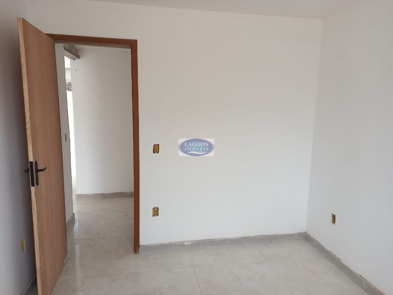 Casa à venda com 4 quartos, 120m² - Foto 17