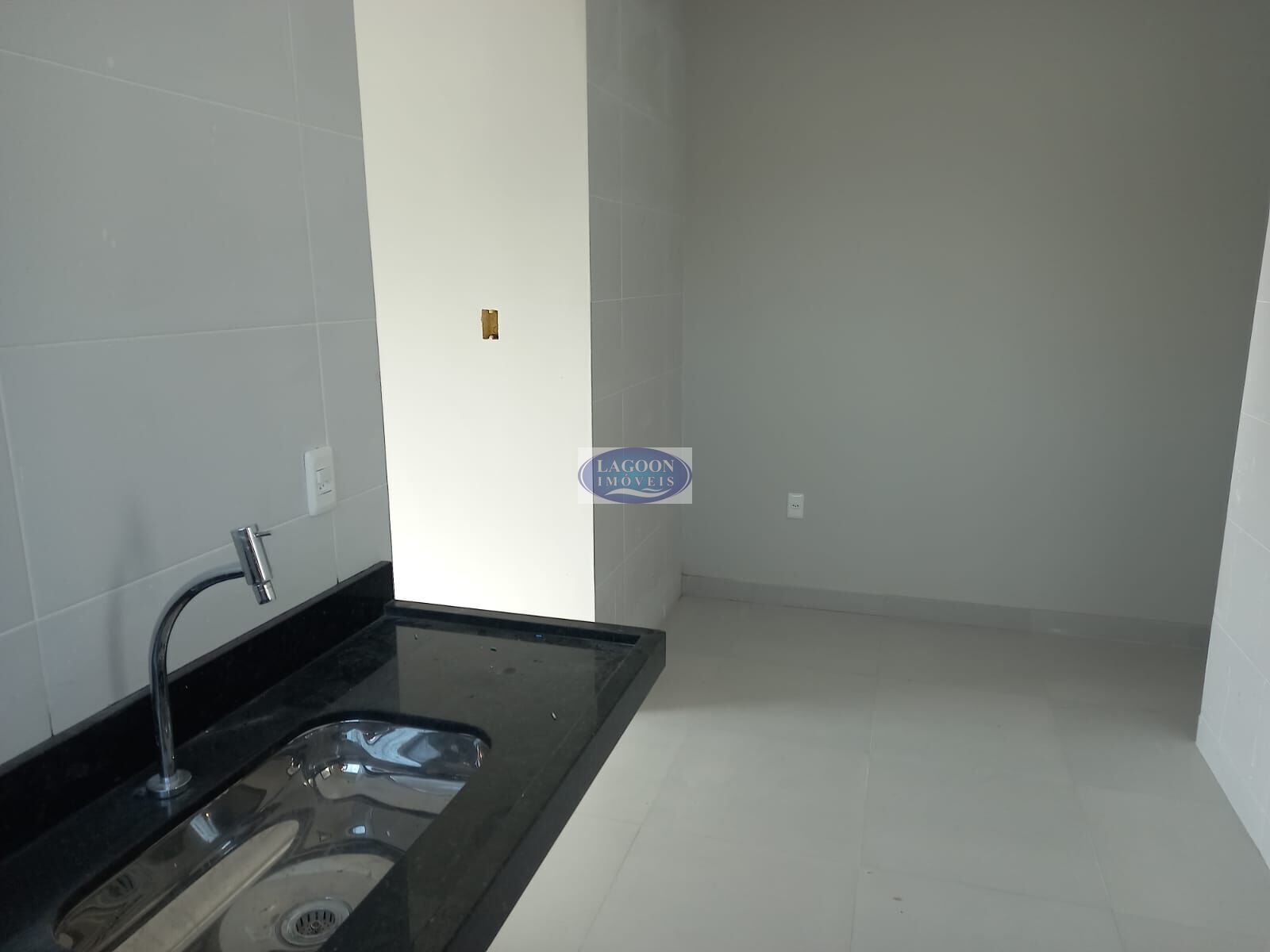 Apartamento à venda com 2 quartos, 68m² - Foto 10