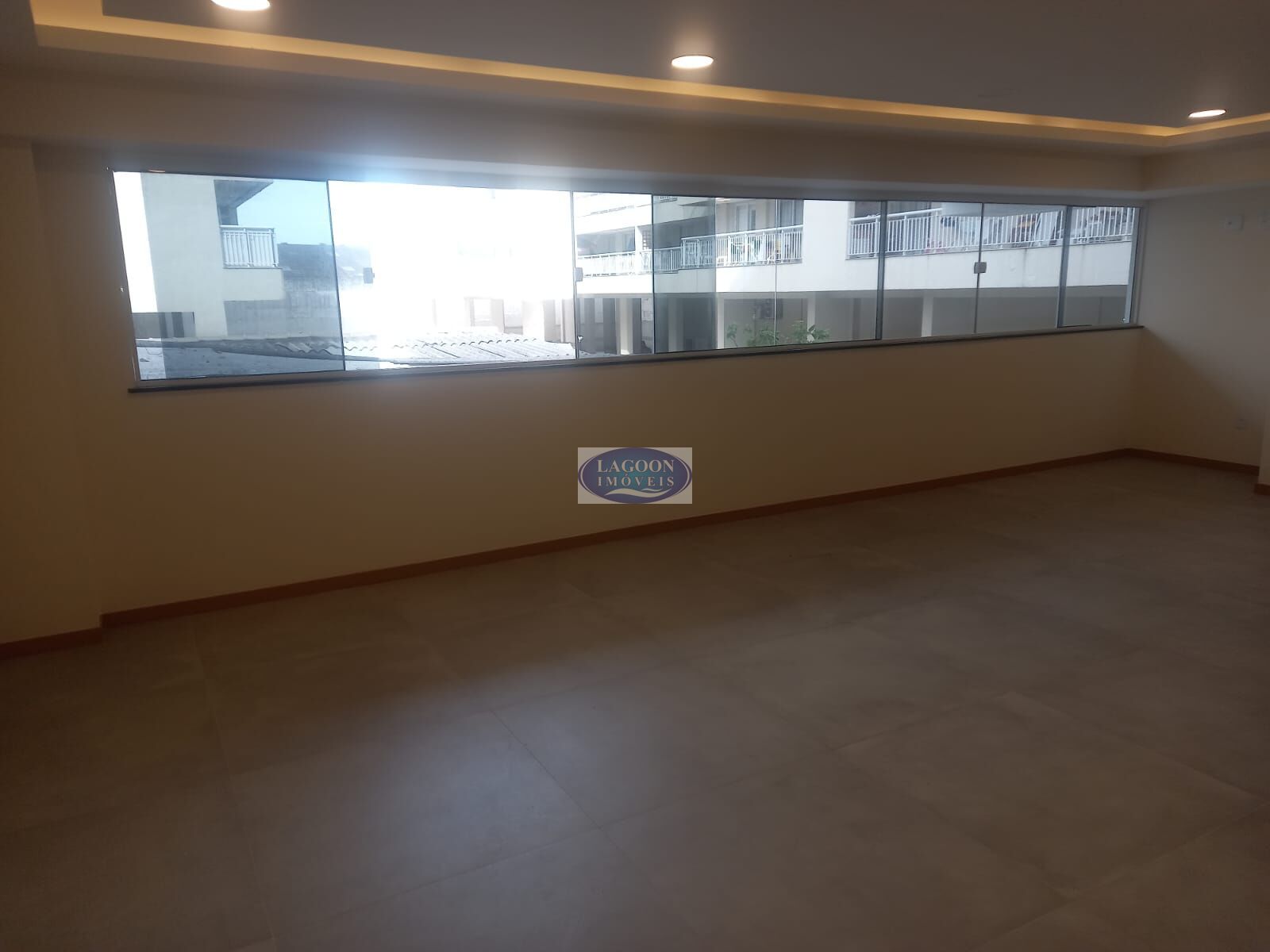 Apartamento à venda com 1 quarto, 65m² - Foto 18