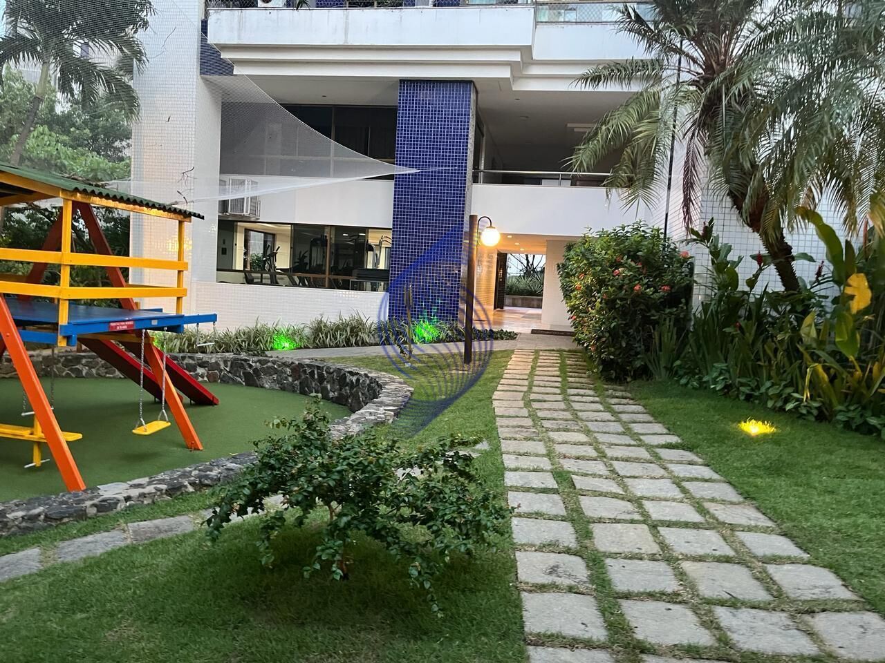 Apartamento à venda com 4 quartos, 256m² - Foto 31