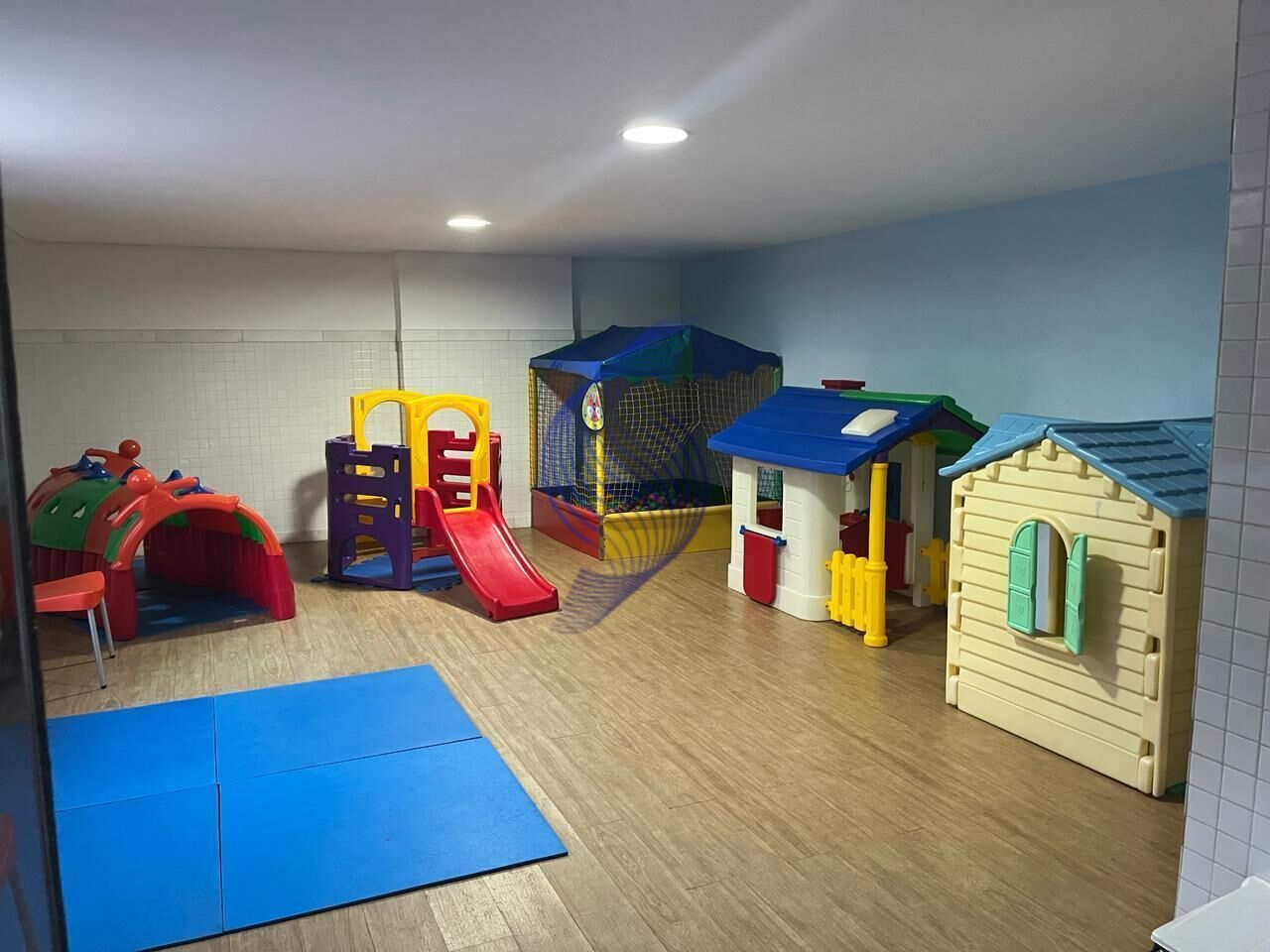 Apartamento à venda com 4 quartos, 256m² - Foto 33